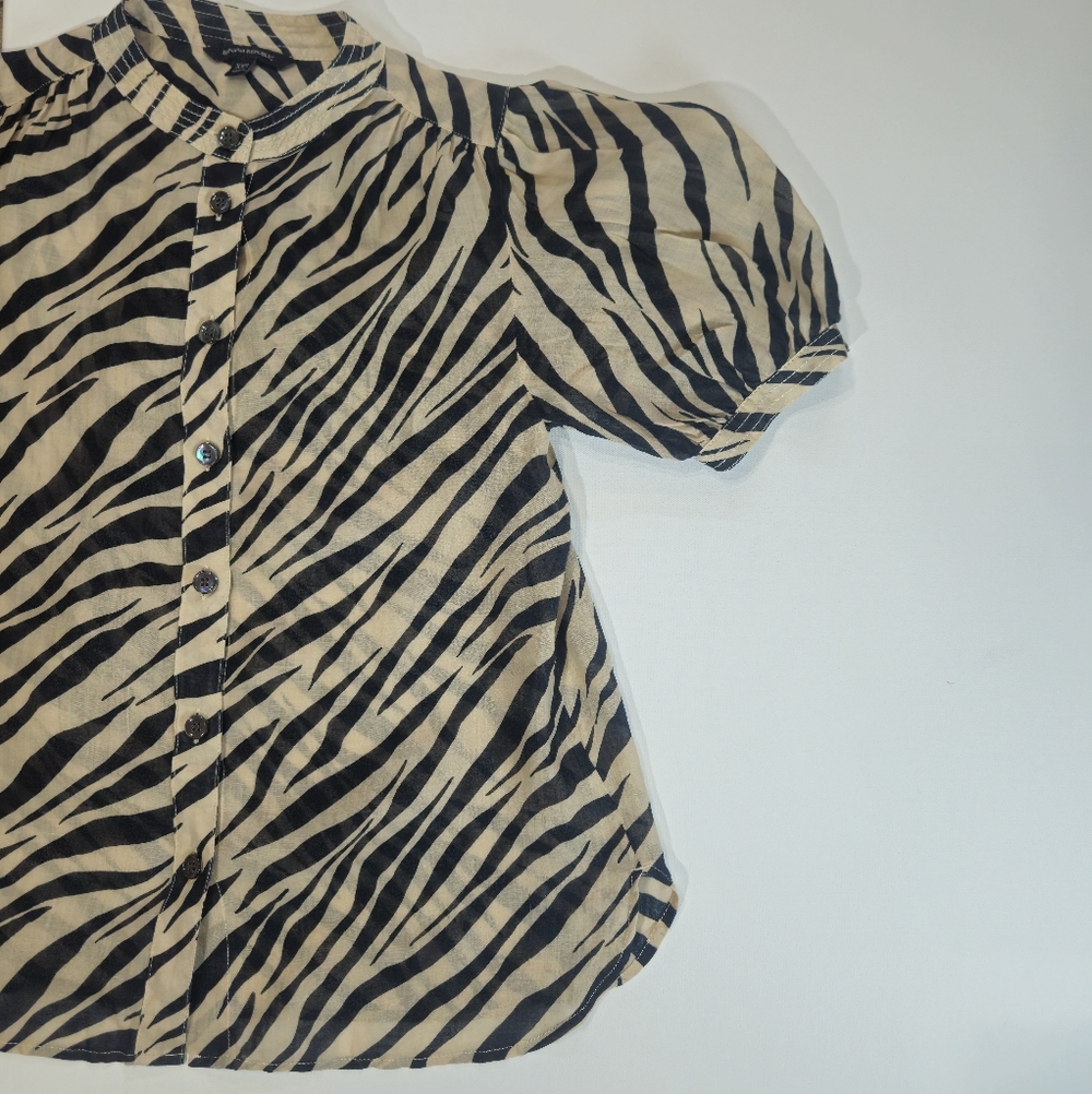 Banana Republic Zebra Print Blouse Womens‎ XXS Cream Black Button Down - Picture 5 of 7